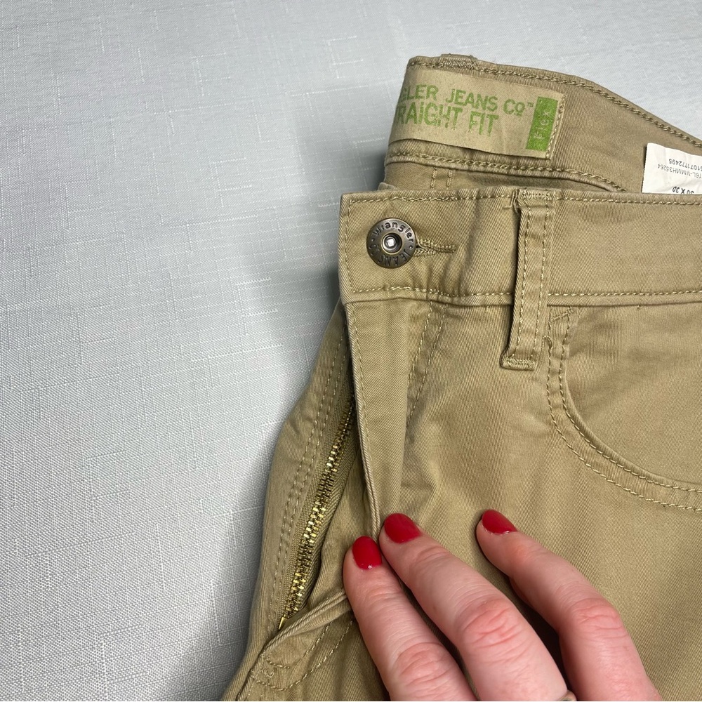Wrangler Flex Straight Fit Khacki Pants (30x30) - Picture 4 of 12